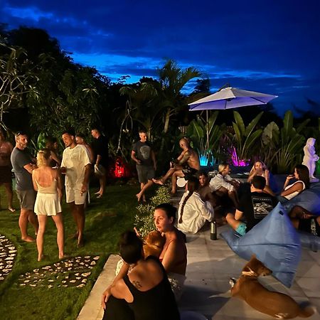 Sukacita Hill Hotel อูลูวาตู ภายนอก รูปภาพ