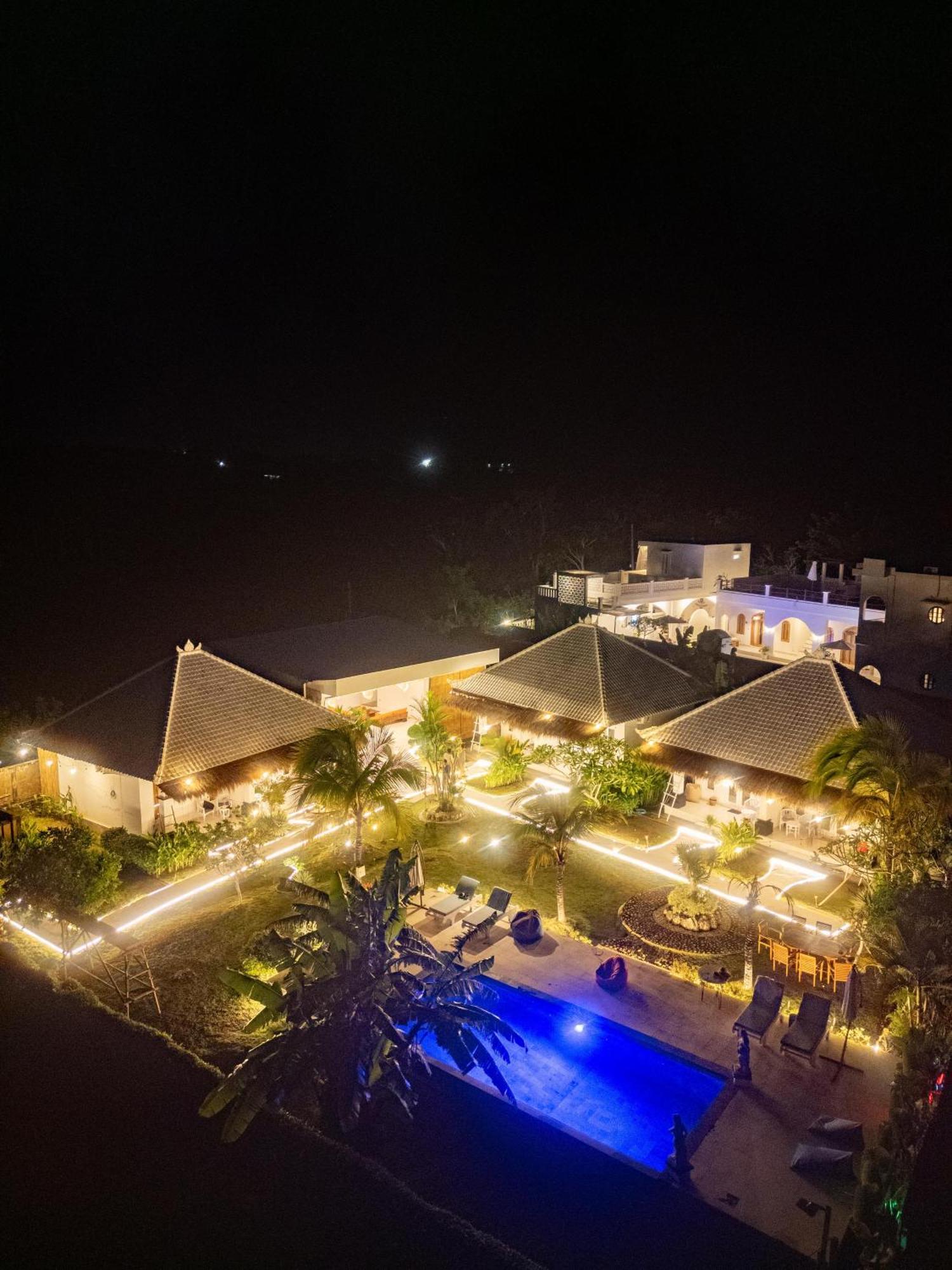 Sukacita Hill Hotel อูลูวาตู ภายนอก รูปภาพ